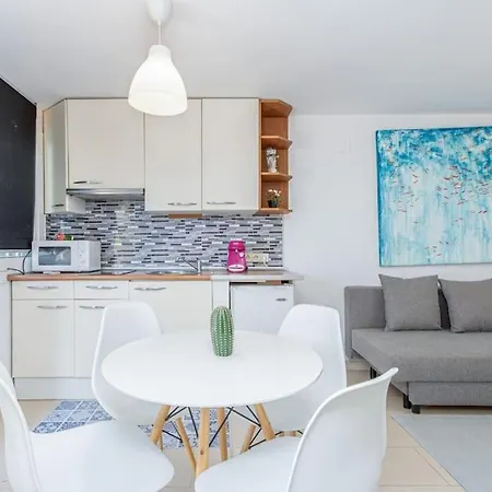 Casita Con Jardin, Bbq, Wifi, Centro Y Playa Villa Empuriabrava Exterior photo