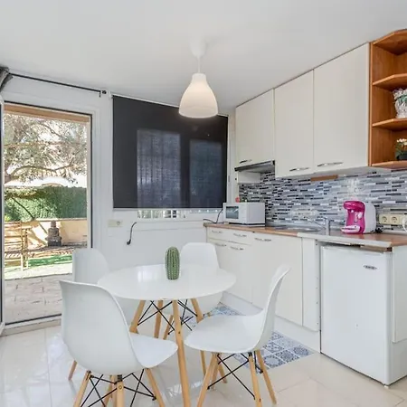 Casita Con Jardin, Bbq, Wifi, Centro Y Playa Villa Empuriabrava Exterior photo